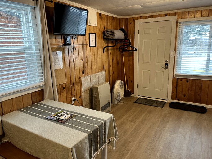 Cabins (United States of America, South Fork, Colorado)