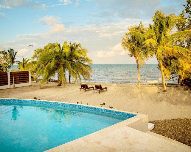 Beach Houses (Belize, Belize City, Belize District)