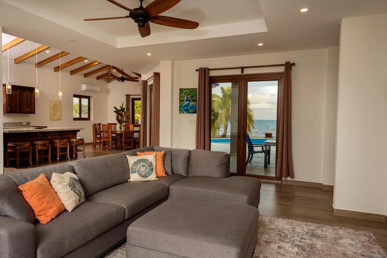 Beach Houses (Belize, Belize City, Belize District)