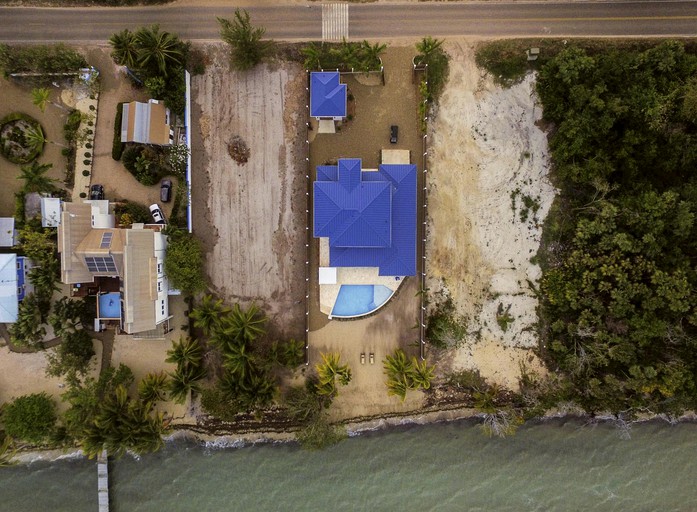 Beach Houses (Belize, Belize City, Belize District)
