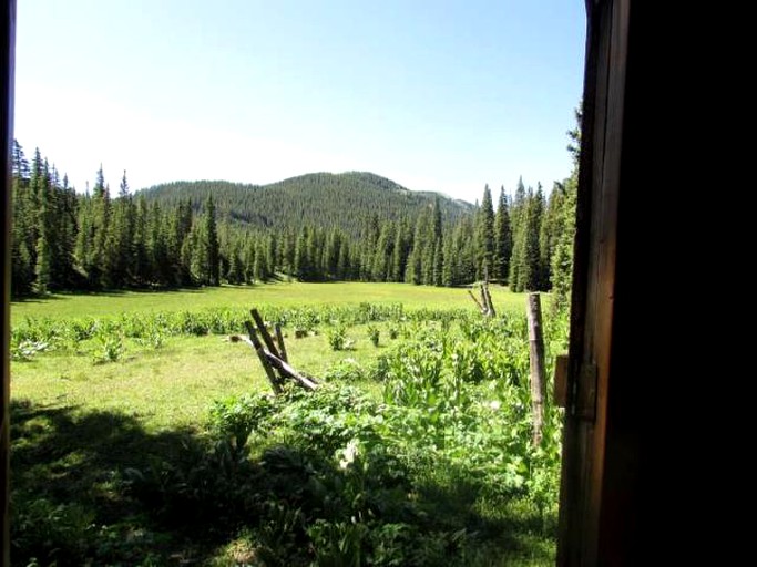 Yurts (Taos, New Mexico, United States)
