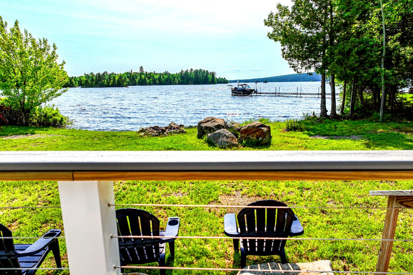 Idyllic Lakefront Cottage Haven Near Tussle Lagoon, Maine