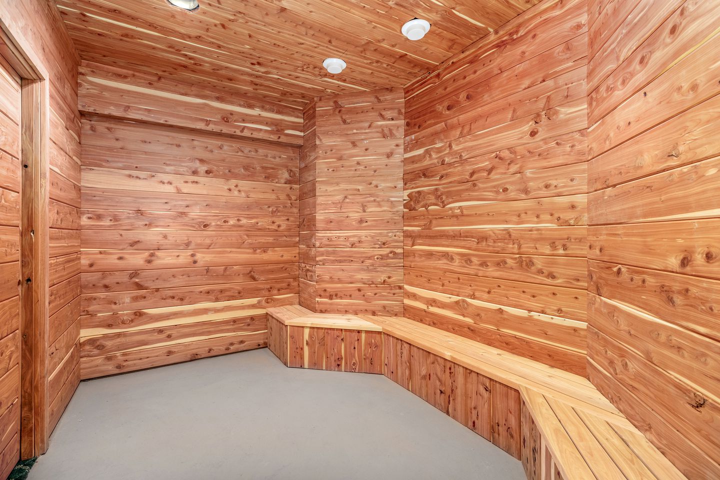 Charming Cottage with Swimming Pool, Sauna, Game Room and Private Cinema in Cosby, Tennessee