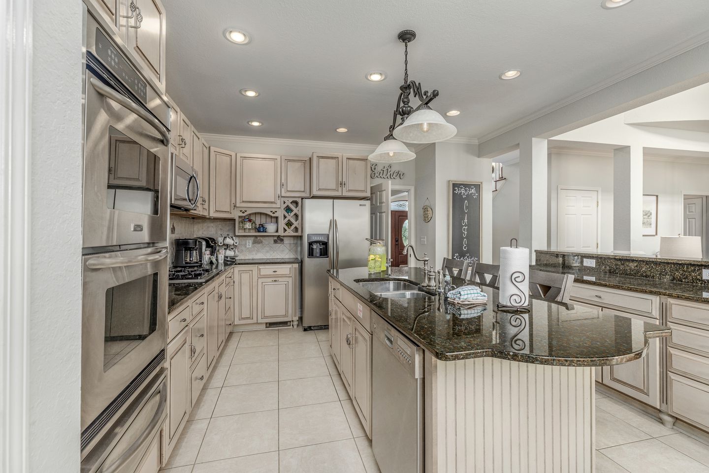 Charming Cottage with Swimming Pool, Sauna, Game Room and Private Cinema in Cosby, Tennessee