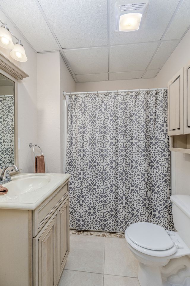 Charming Cottage with Swimming Pool, Sauna, Game Room and Private Cinema in Cosby, Tennessee