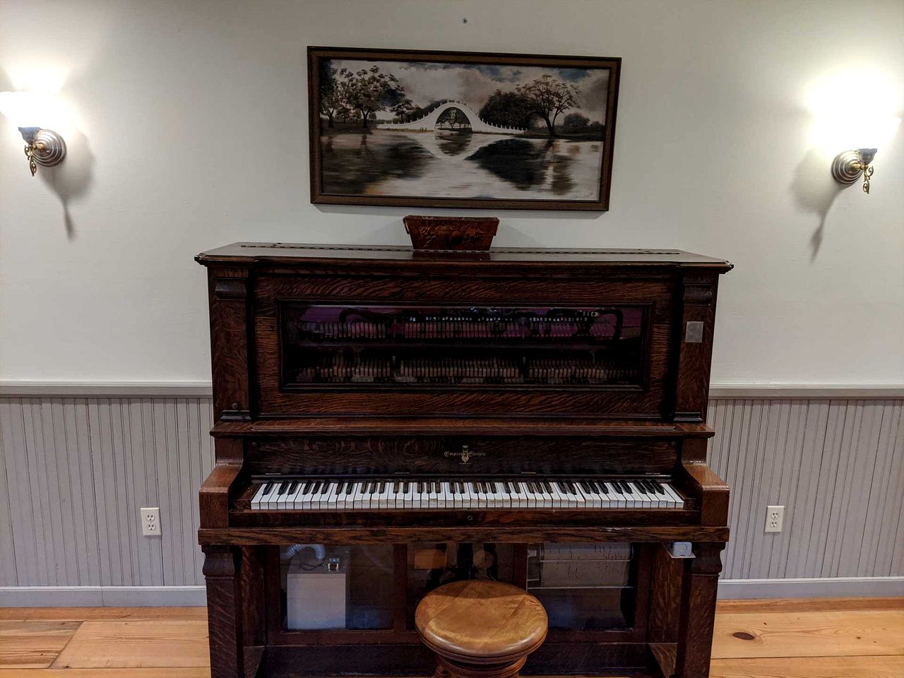 Idyllic Pet-Friendly Riverside Retreat with Hot Tub near Great Smoky Mountains, Bryson City, North Carolina