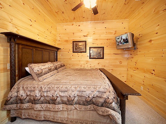 -- (United States, Gatlinburg, Tennessee)