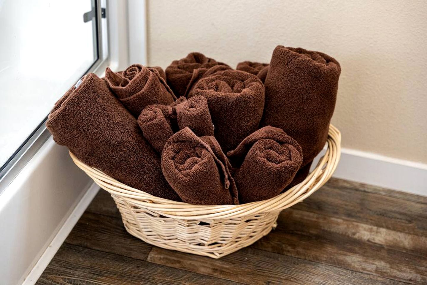 Southern Comfort Meets Glamping Chic: Texas Cabin Getaway near Waco