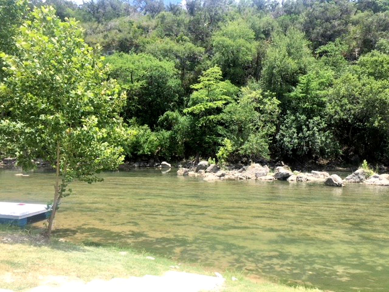 Guadalupe River Glamping Home, Perfect for a Family Adventure in Canyon Lake, Texas