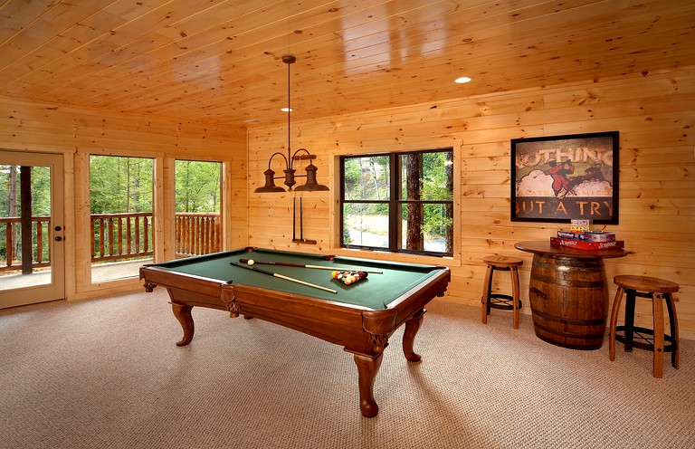 Cabins (United States, Gatlinburg, Tennessee)