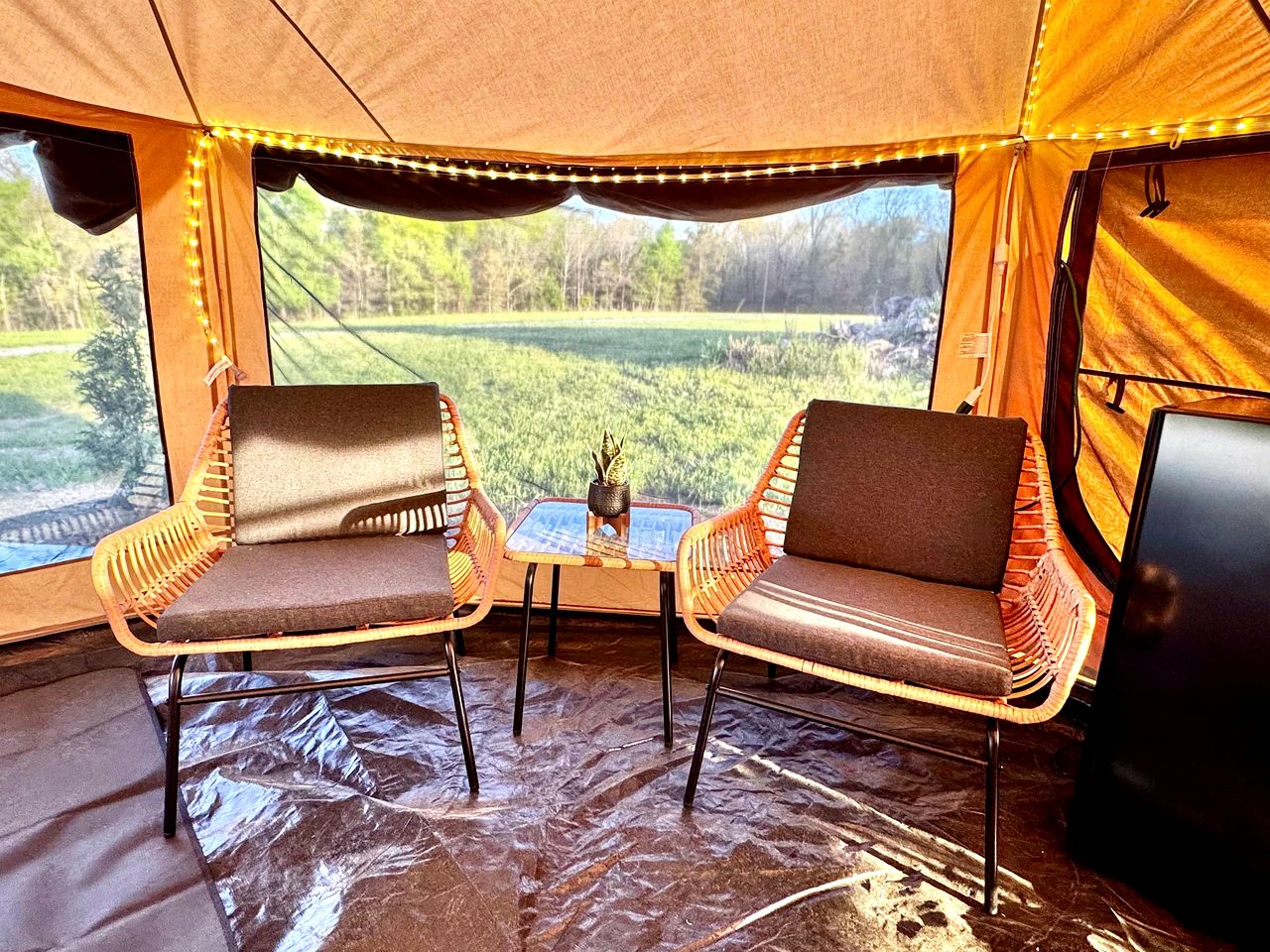 Goregous Bell Tent Glamping with Wood Burning Stove on the Illinois River near Tahlequah, OK