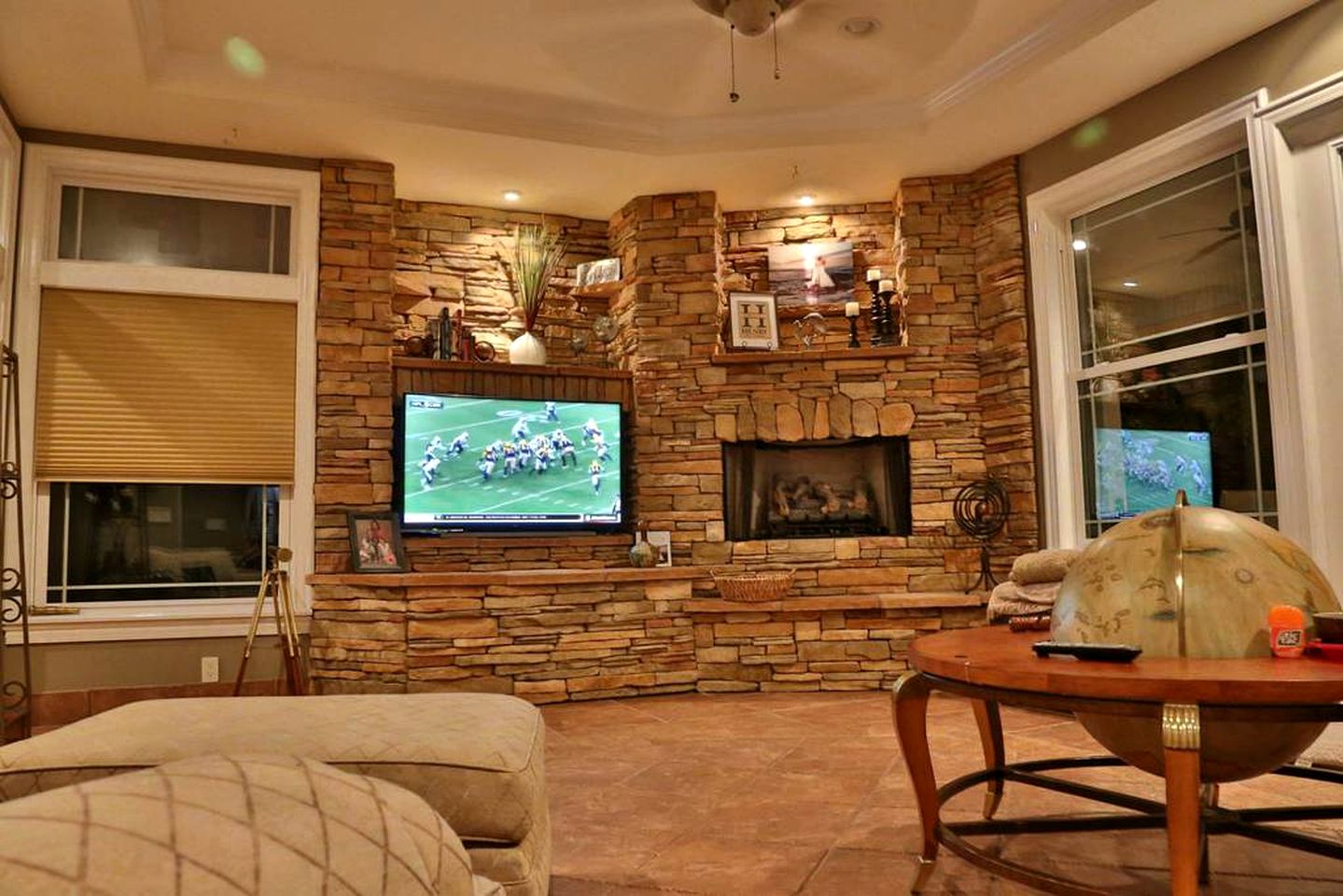 Luxurious Villa Rental with Pool and Hot Tub near Tampa, Florida