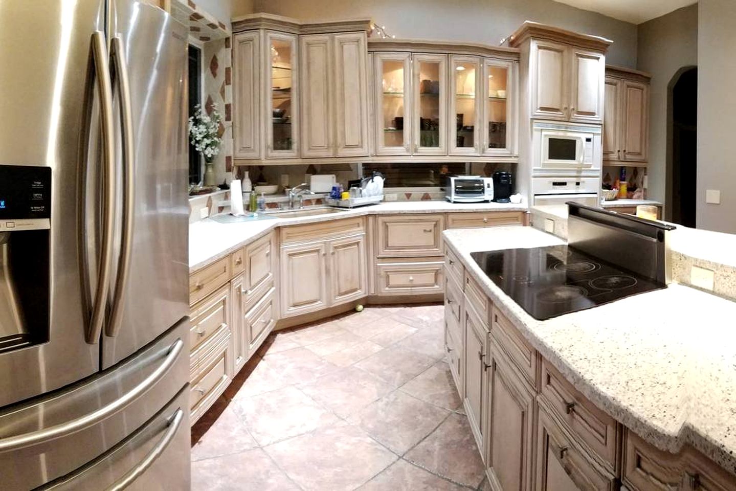 Luxurious Villa Rental with Pool and Hot Tub near Tampa, Florida