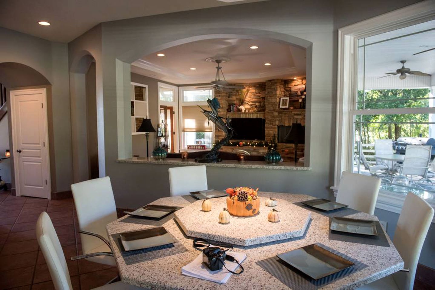 Luxurious Villa Rental with Pool and Hot Tub near Tampa, Florida