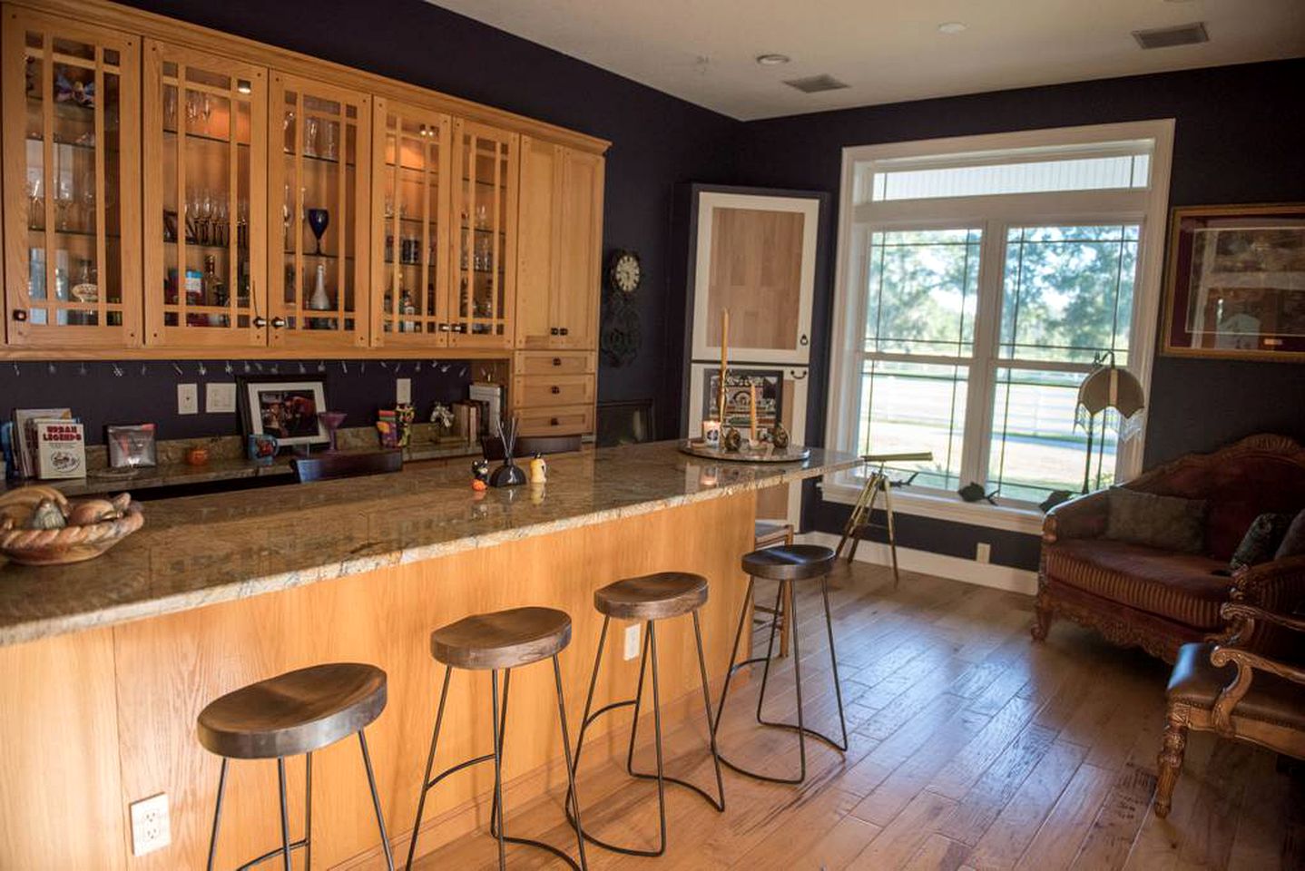 Luxurious Villa Rental with Pool and Hot Tub near Tampa, Florida