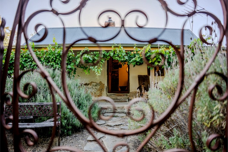 Vacation Rentals (Australia, --, --)