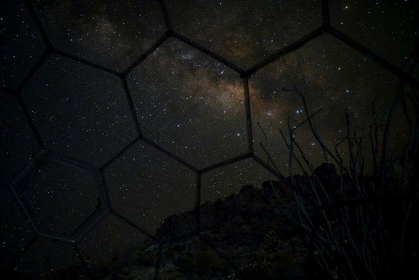 Romantic and Unique Geo Dome Perfect for Stargazing and a Weekend of Exploring Terlingua Ghost Town