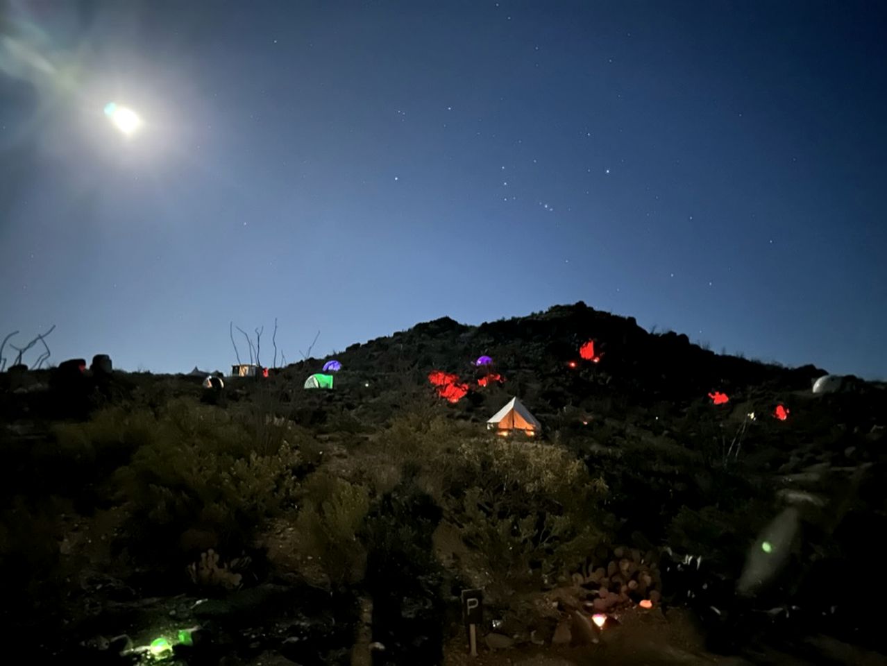 Romantic and Unique Geo Dome Perfect for Stargazing and a Weekend of Exploring Terlingua Ghost Town