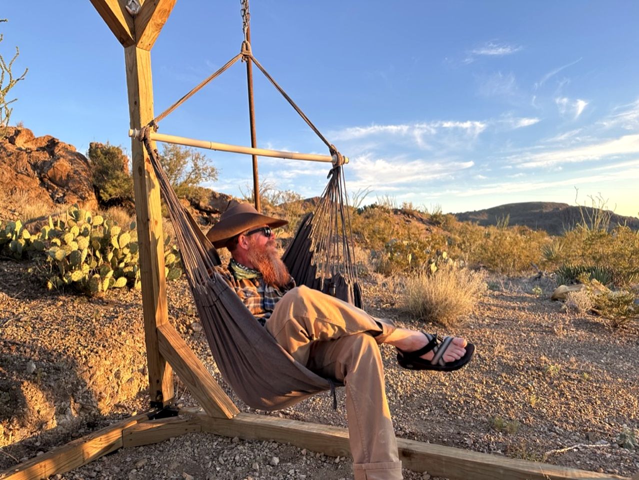 Romantic and Unique Geo Dome Perfect for Stargazing and a Weekend of Exploring Terlingua Ghost Town
