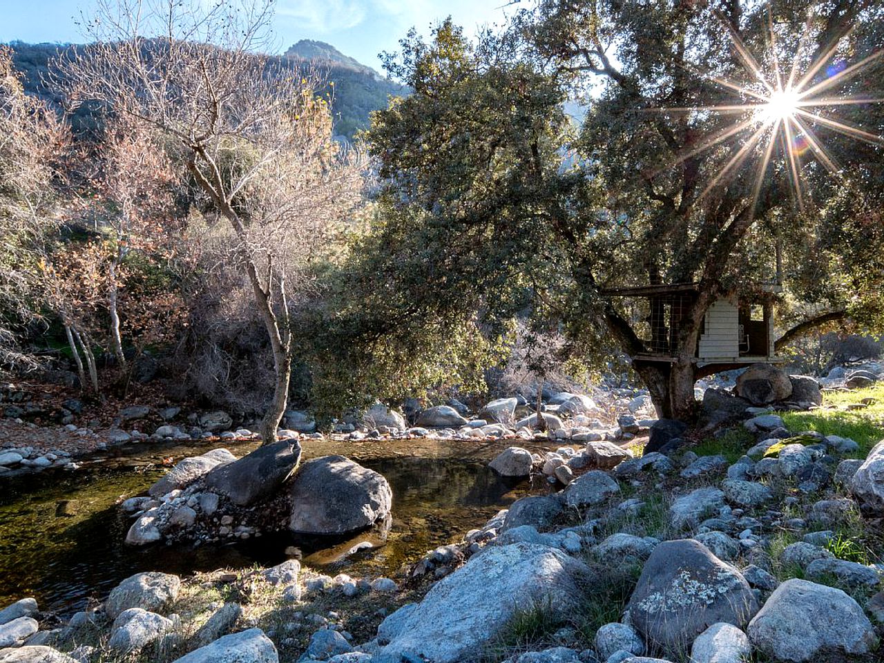 Spacious and Luxurious Barn in Three Rivers, California
