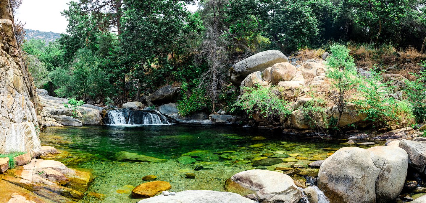 Spacious and Luxurious Barn in Three Rivers, California