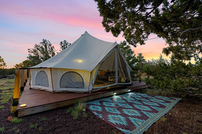 Cozy Family Bell Tent with Fire Pit & Stargazing near Grand Canyon, Arizona
