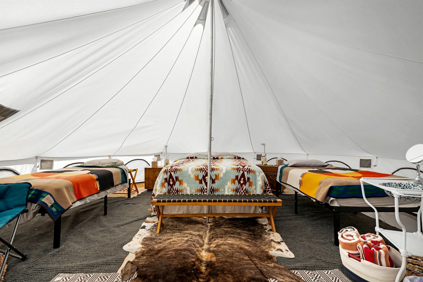 Cozy Family Bell Tent with Fire Pit & Stargazing near Grand Canyon, Arizona