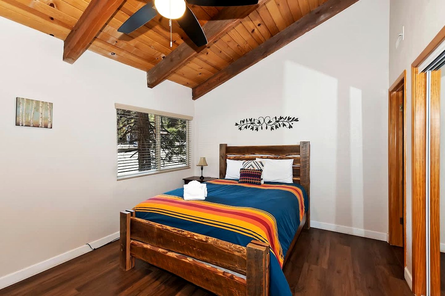 Spacious Cabin Suite with Barbecue Perfect for Winter Sports in Big Bear Lake, California