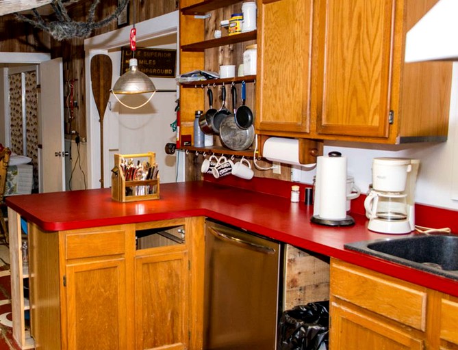 Cabins (Interlachen, Florida, United States)