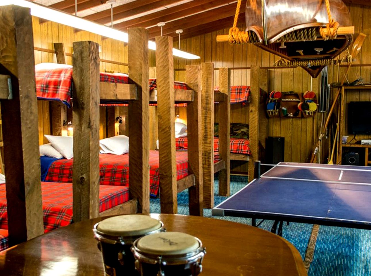 Spacious Cabin for a Group Getaway Overlooking Junior Lake in Florida