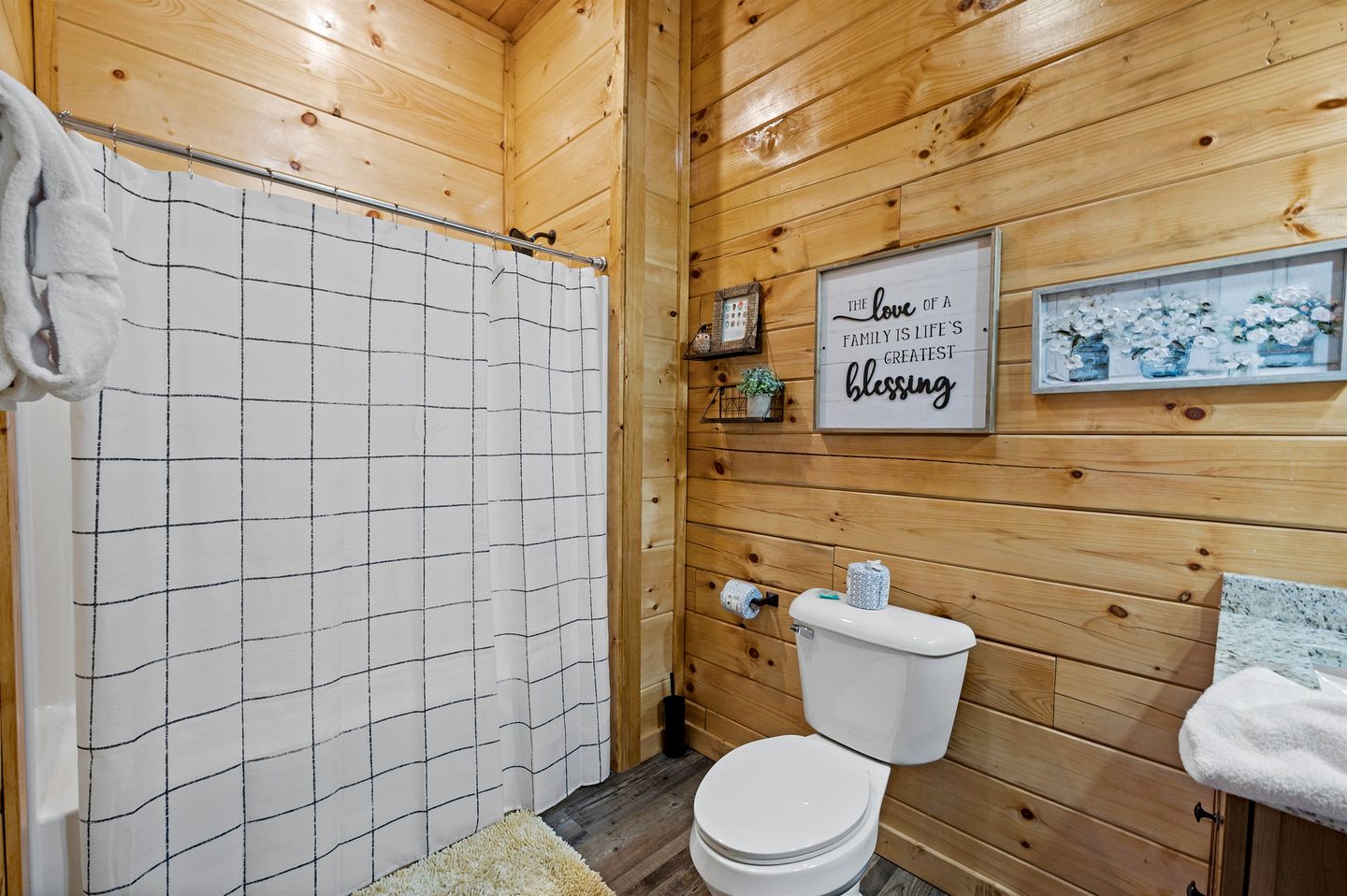 The Lazy Bee Log Cabin Retreat Sevierville, TN