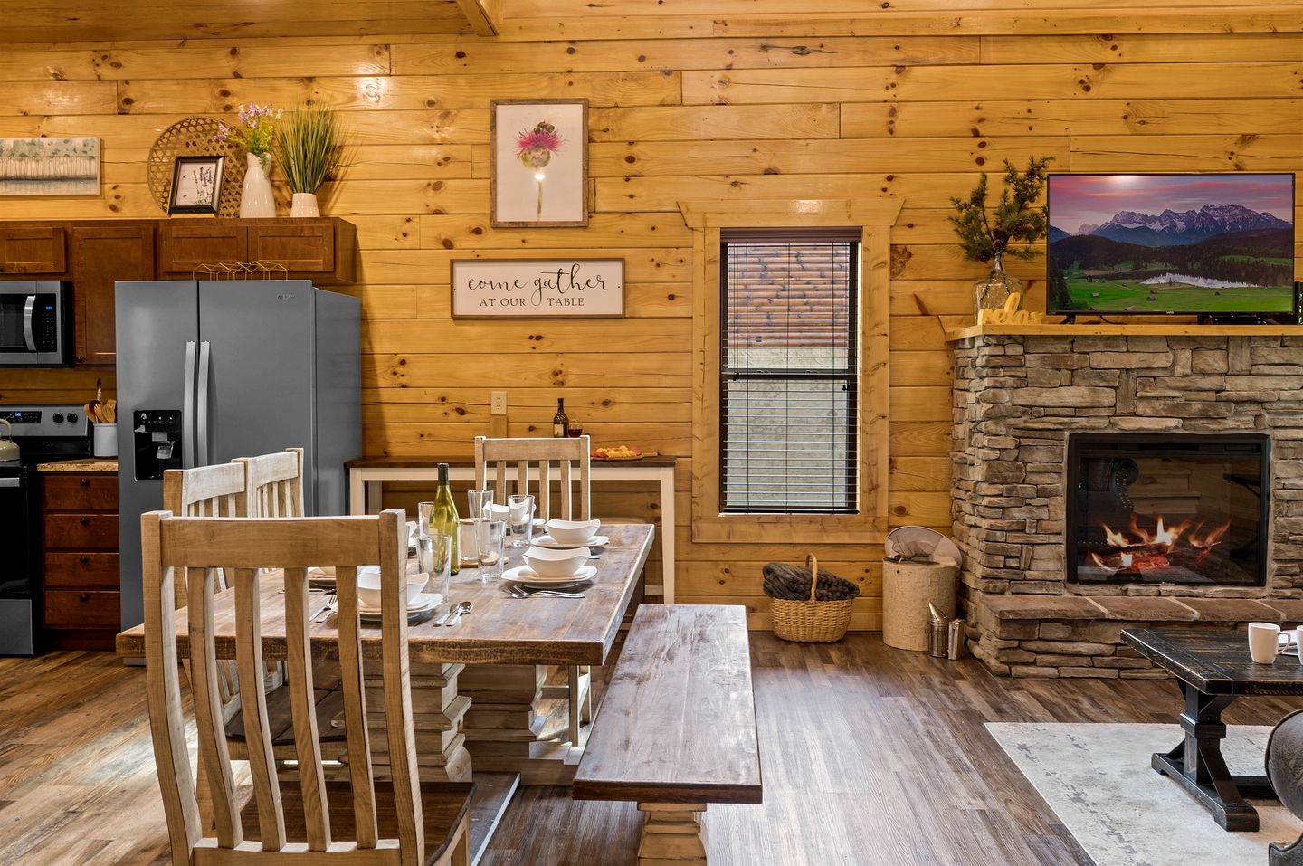 The Lazy Bee Log Cabin Retreat Sevierville, TN