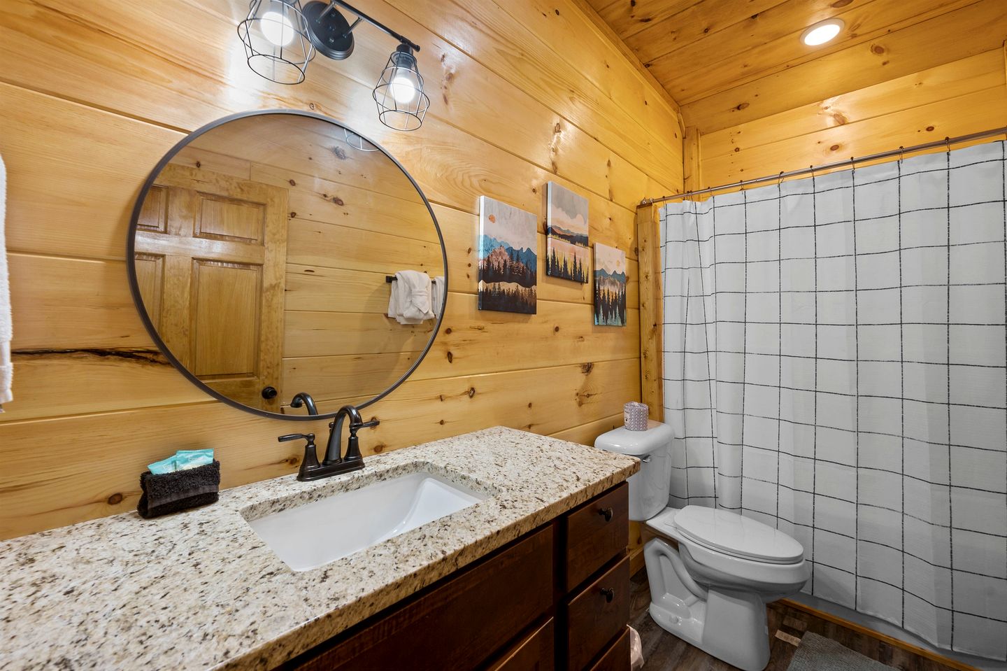 The Lazy Bee Log Cabin Retreat Sevierville, TN