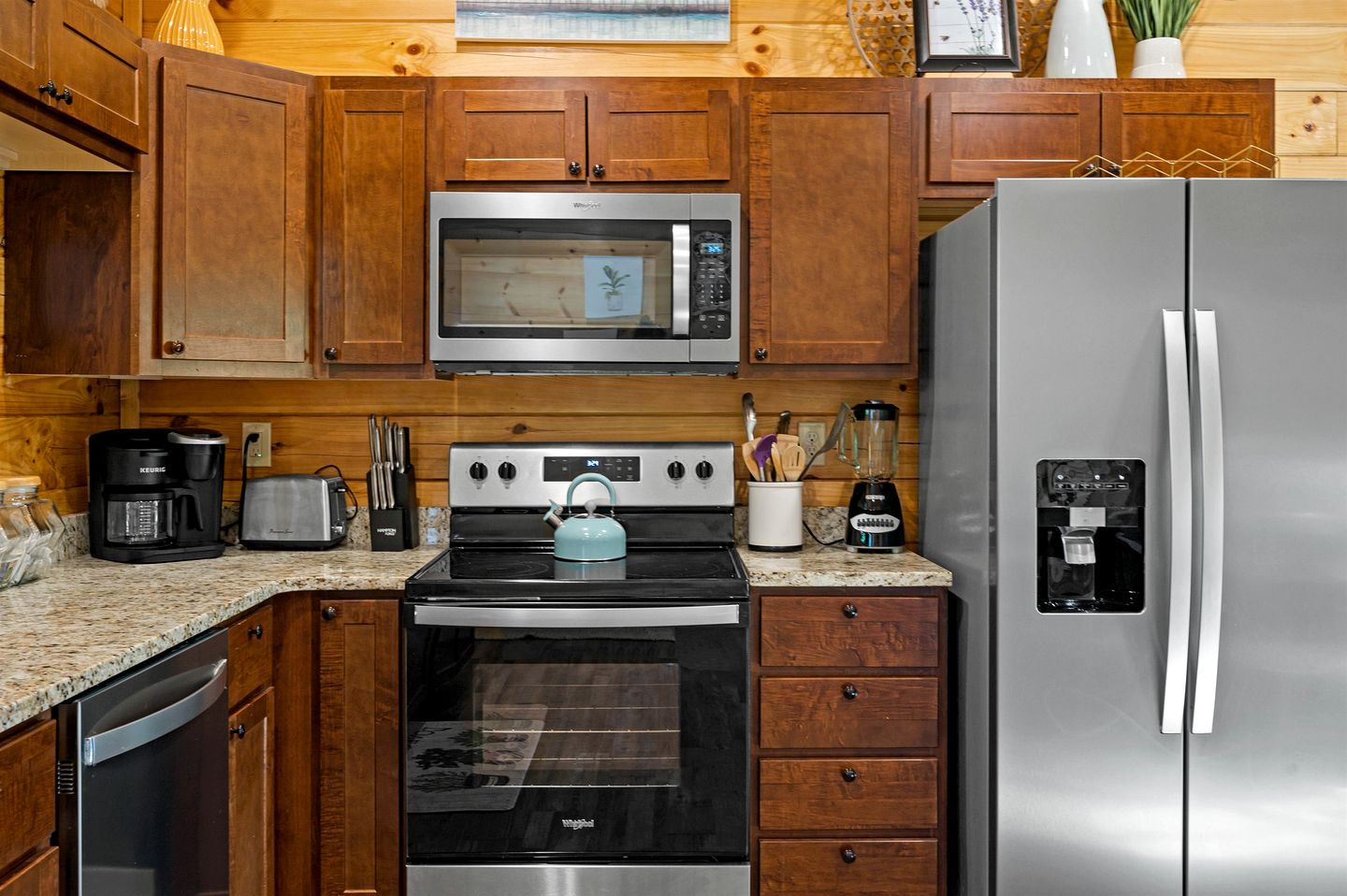 The Lazy Bee Log Cabin Retreat Sevierville, TN