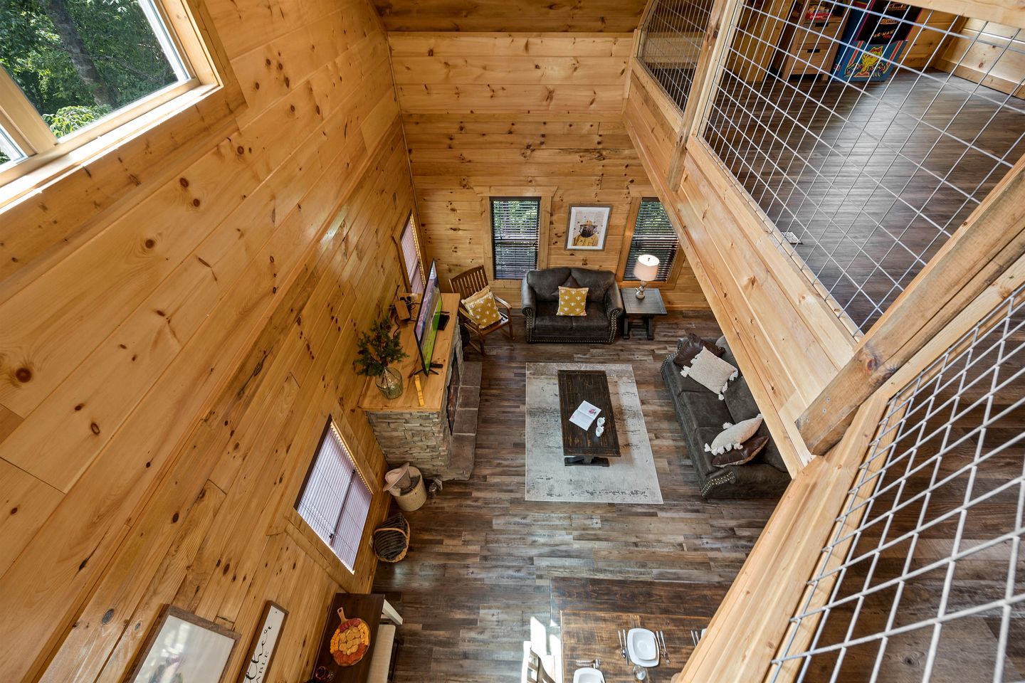 The Lazy Bee Log Cabin Retreat Sevierville, TN