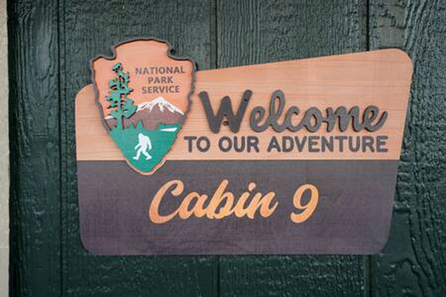 Spacious Cabin on Lake Bridgeport with Private Hot Tub and Fire-Pit, Ideal for Family Vacations in Texas