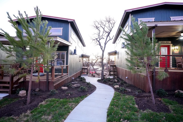 Cabins (United States of America, Southlake, Texas)