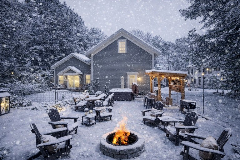 Cabins (United States of America, Bridgton, Maine)