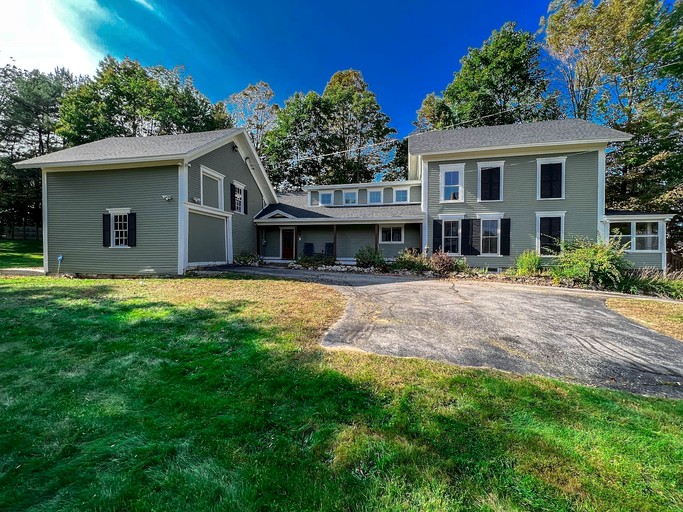 Cabins (United States of America, Bridgton, Maine)