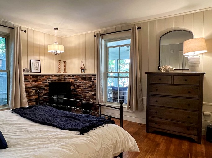 Cabins (United States of America, Bridgton, Maine)