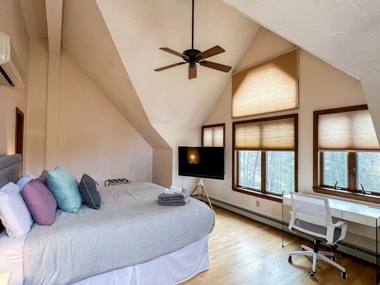 Spacious Cabin Perfect for Families in Bartlett, New Hampshire