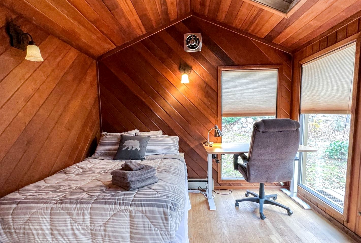 Spacious Cabin Perfect for Families in Bartlett, New Hampshire