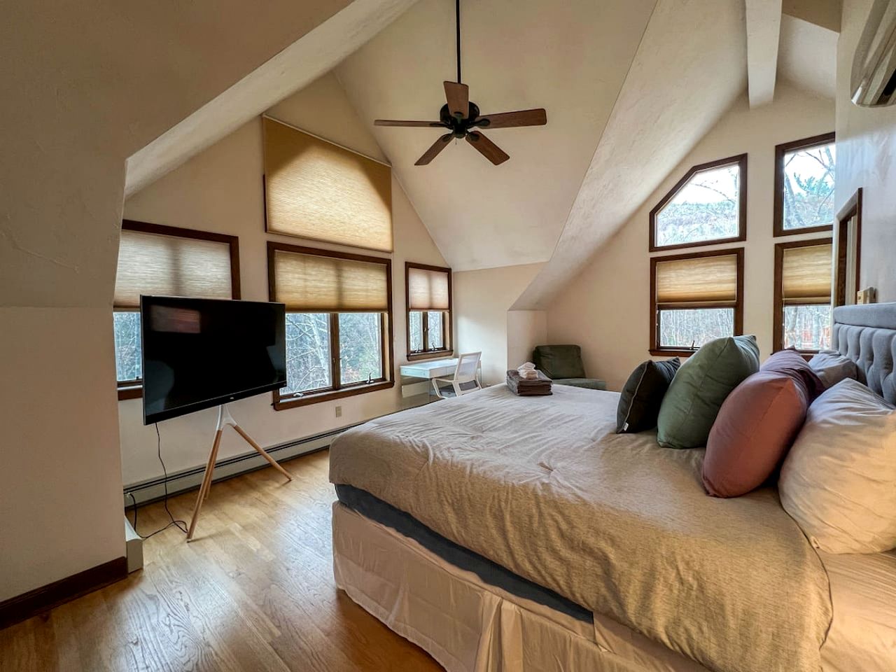 Spacious Cabin Perfect for Families in Bartlett, New Hampshire