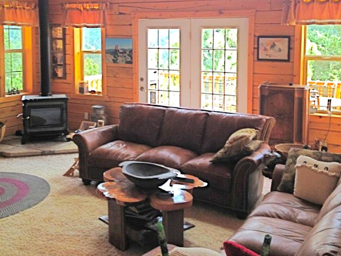 Cabins (Idaho Springs, Colorado, United States)