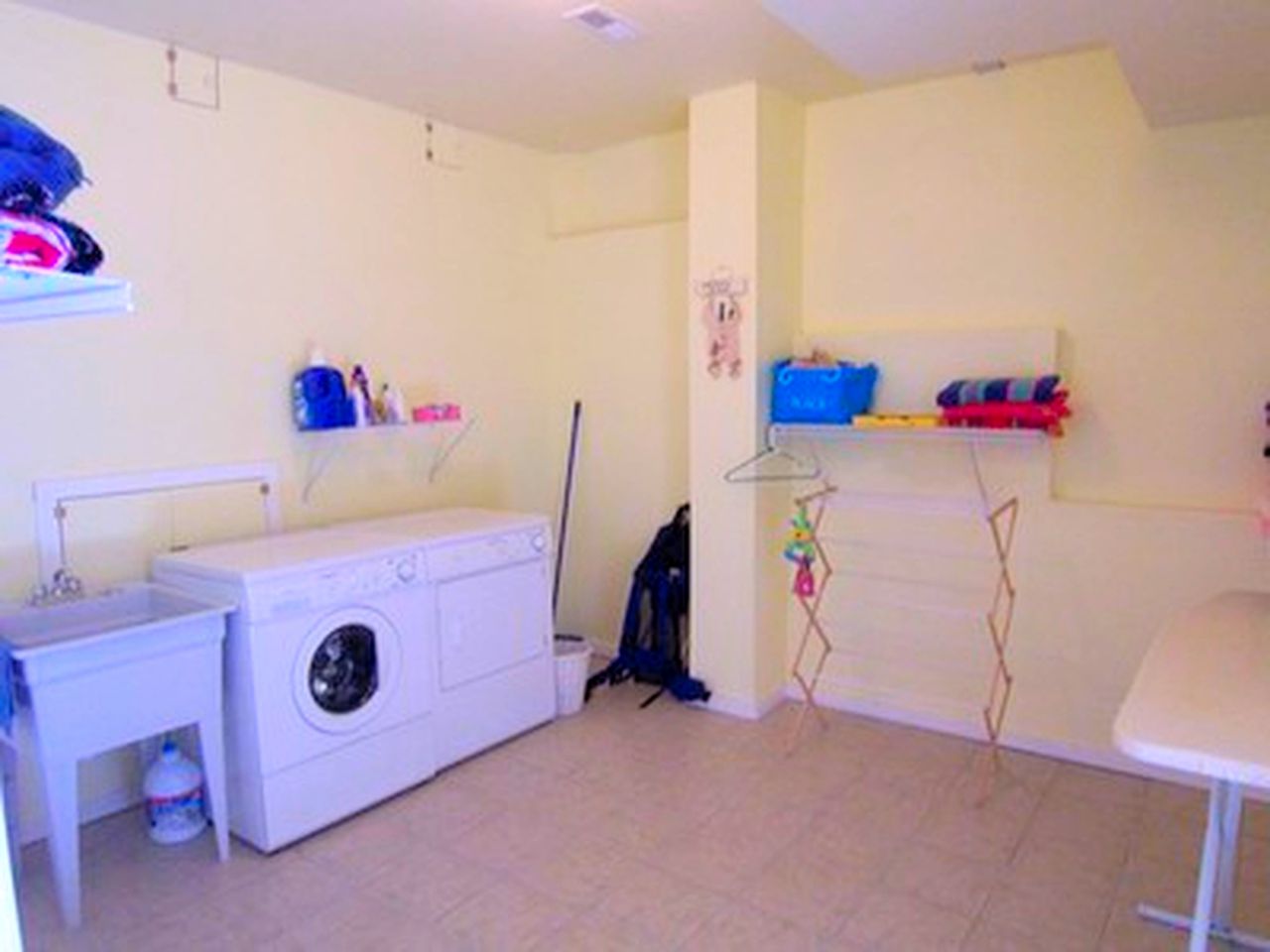 Spacious Cabin Rental with a Hot Tub for a Weekend Getaway near Denver, Colorado