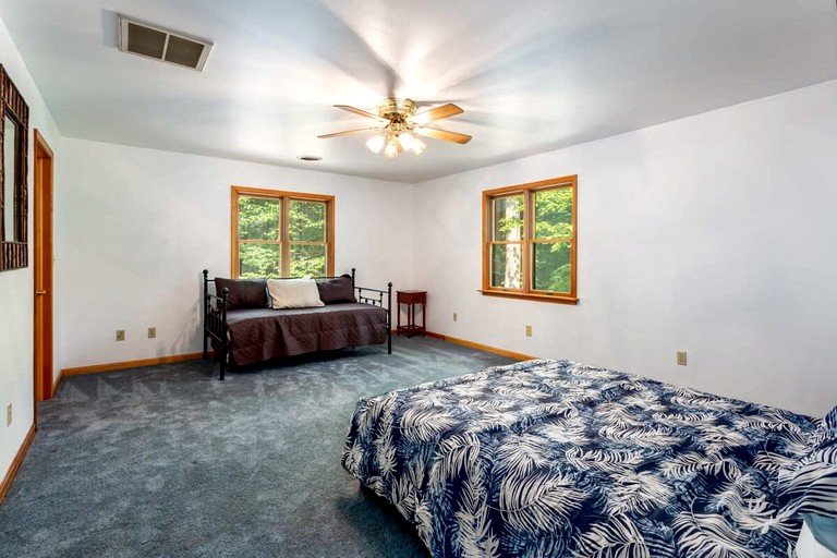 Cabins (United States of America, Berkeley Springs , West Virginia)