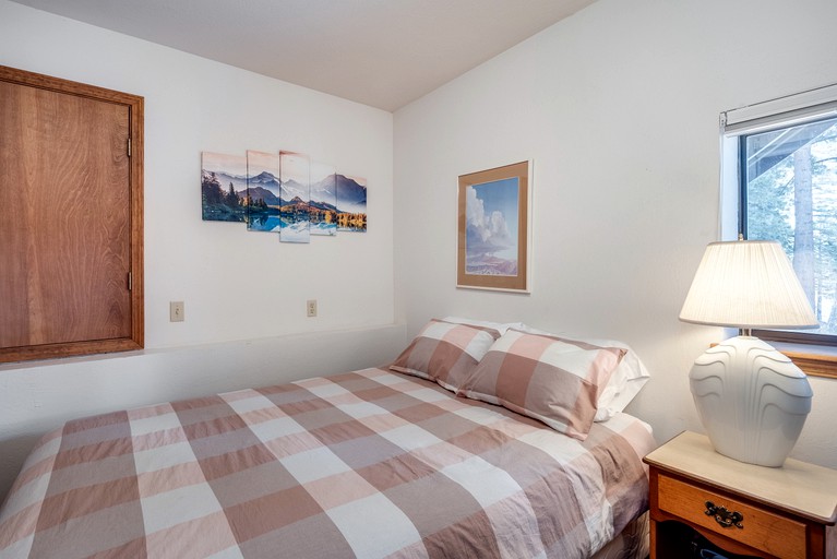 Cabins (United States of America, Bear Valley , California)