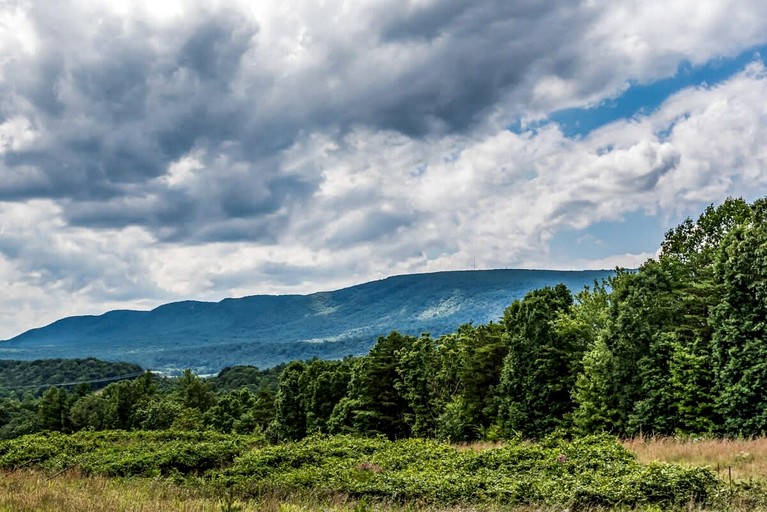 Cabins (United States of America, Berkeley Springs , West Virginia)