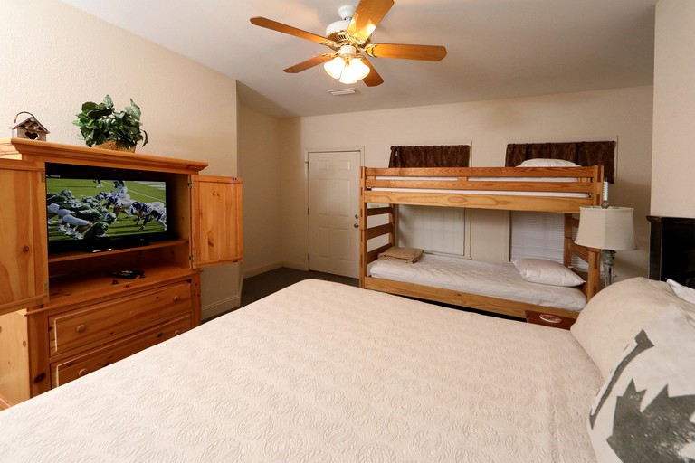 Cabins (United States of America, Pigeon Forge, Tennessee)