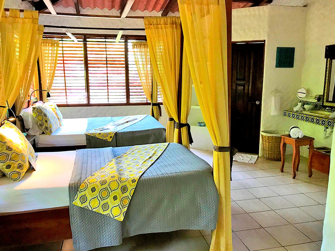 Spacious Cottage for a Glamping Getaway next to the Corcovado National Park in Costa Rica